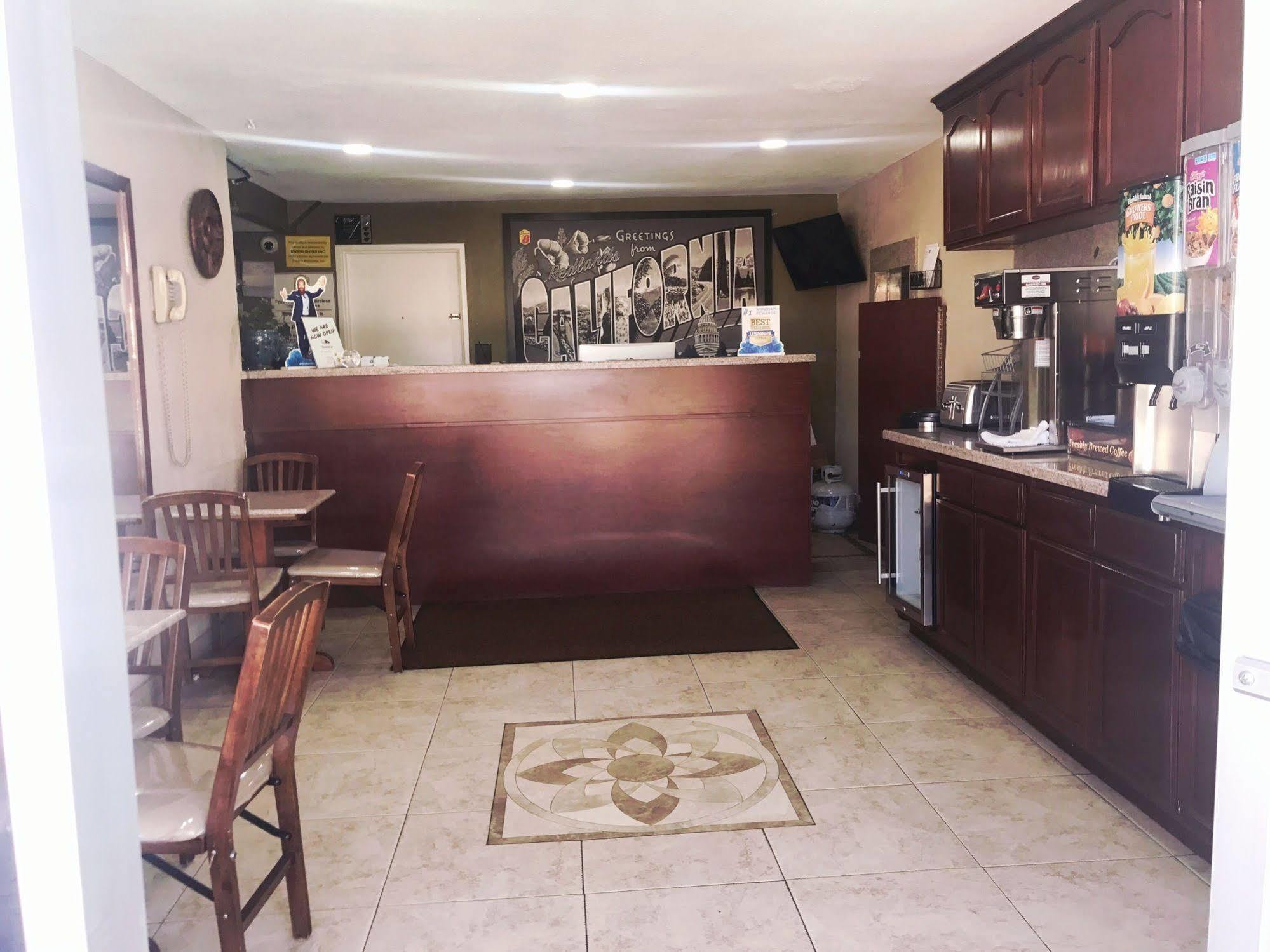 Motel Super 8 By Wyndham Redlands/San Bernardino Exterior foto